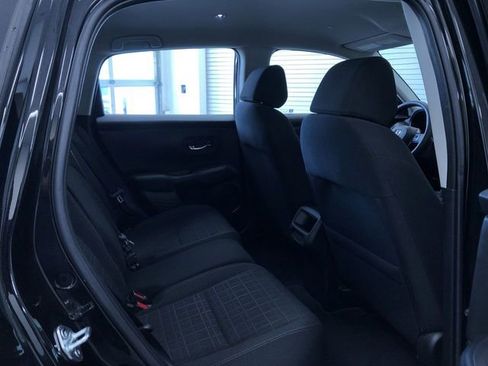 Used 2025 Honda HR-V LX image 20