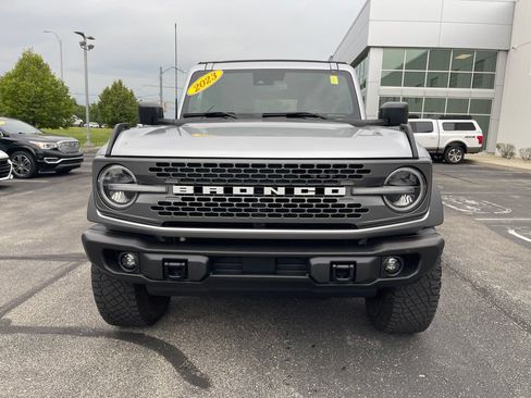 Used 2023 Ford Bronco Badlands w/ Sasquatch Package AWD/4WD image 2