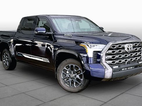 Used 2025 Toyota Tundra Platinum AWD/4WD image 3
