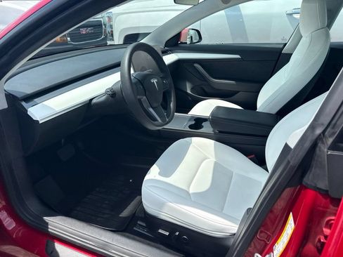 Used 2022 Tesla Model 3 Long Range AWD/4WD image 3