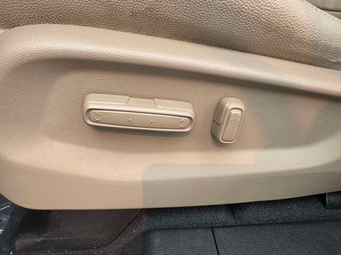 Used 2019 Honda Odyssey LX image 16