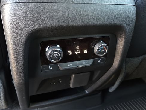 New 2026 Chevrolet Traverse RS w/ LPO, Floor Liner Package image 16