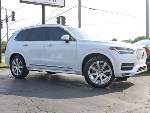 Used 2017 Volvo XC90 T6 Inscription w/ Vision Package AWD/4WD image 3