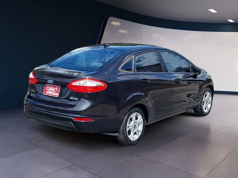 Used 2015 Ford Fiesta SE w/ Comfort Package image 5