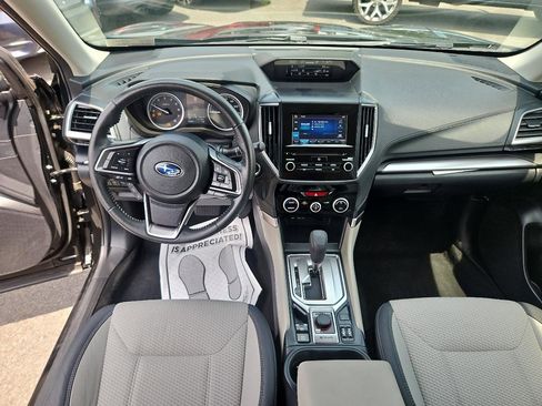 Used 2019 Subaru Forester Premium AWD/4WD image 23