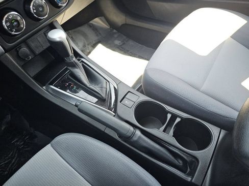 Used 2017 Toyota Corolla L w/ Carpet Mat Package (TMS) FWD image 31