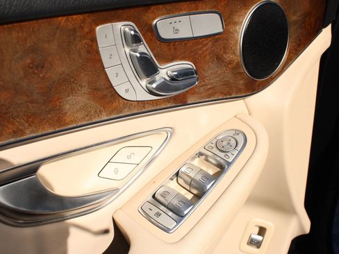 Used 2016 Mercedes-Benz GLC 300 image 18