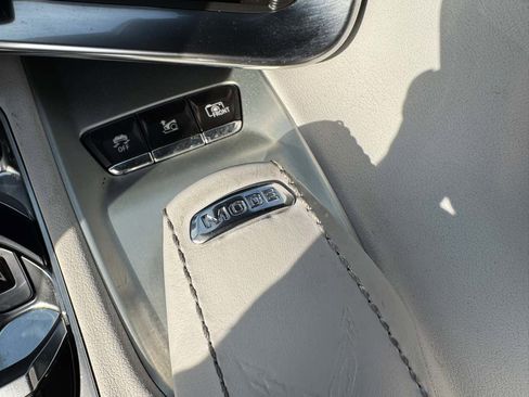 Used 2020 Chevrolet Corvette Stingray Preferred Conv w/ 2LT Preferred Equipment Group RWD image 30