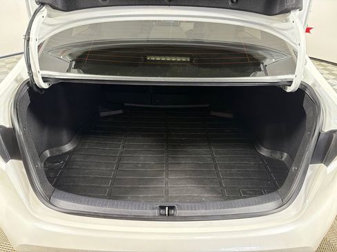 Used 2020 Toyota Corolla SE image 18