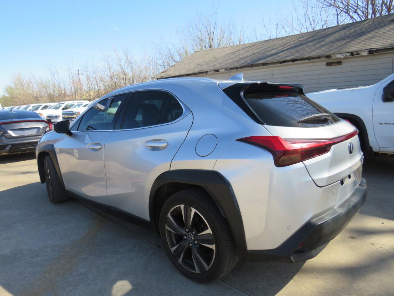 Used 2019 Lexus UX 200 FWD image 19
