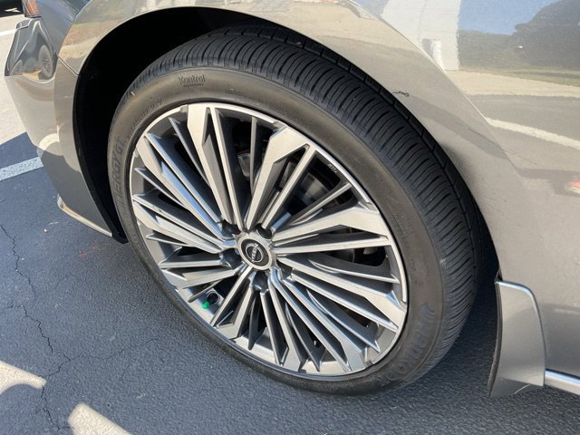 Used 2024 Nissan Altima 2.5 SL FWD image 12