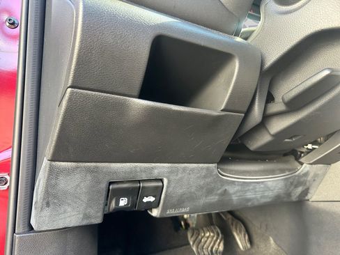 Used 2020 Nissan Kicks SR image 13