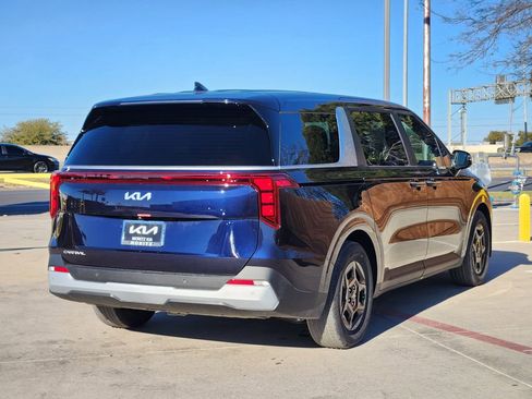 New 2026 Kia Carnival image 4