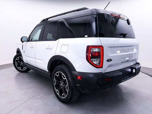Used 2025 Ford Bronco Sport Outer Banks w/ Outer Banks Tech Package+ AWD/4WD image 2