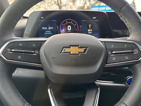 New 2026 Chevrolet Equinox LT w/ Convenience Package II image 22