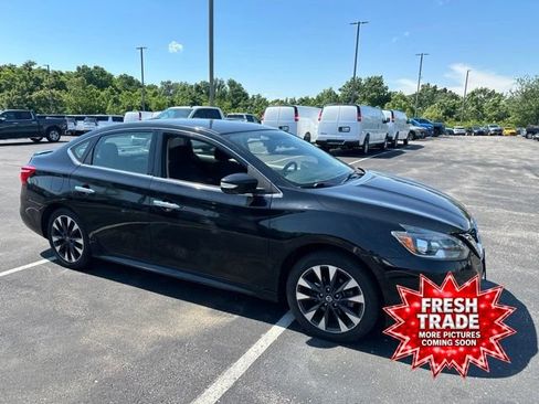 Used 2019 Nissan Sentra SR FWD image 3