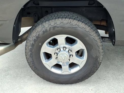 Used 2018 RAM 2500 Lone Star RWD image 13