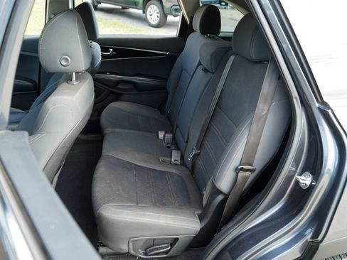 Used 2020 Kia Sorento S AWD/4WD image 9