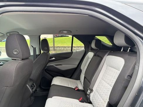 Used 2022 Chevrolet Equinox LS w/ LS Convenience Package FWD image 26