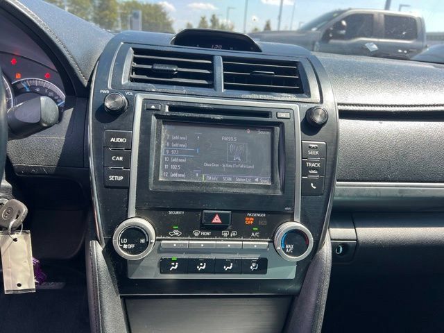 Used 2014 Toyota Camry SE w/ Fleet Convenience Package FWD image 16