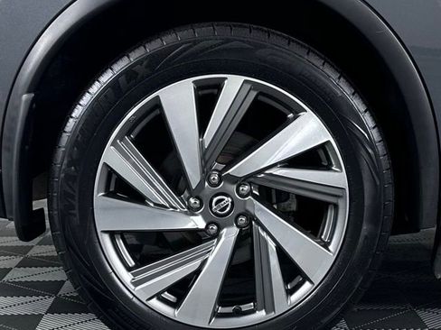 Used 2020 Nissan Murano SL w/ Moonroof Package FWD image 9