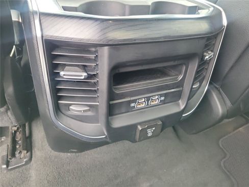 Used 2024 RAM 1500 Laramie AWD/4WD image 12