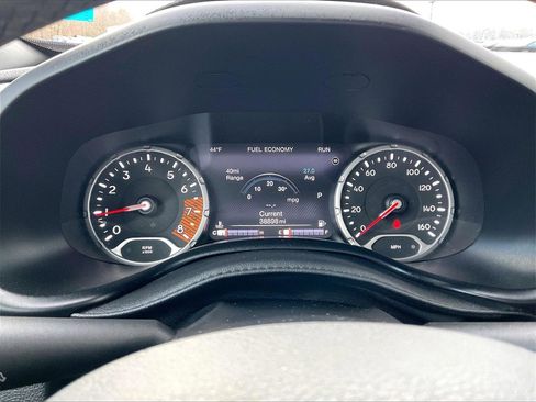 Used 2022 Jeep Renegade Latitude image 23