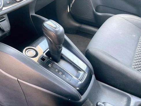Used 2021 Nissan Versa S FWD image 15