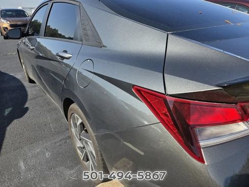 Used 2025 Hyundai Elantra Sport FWD image 7