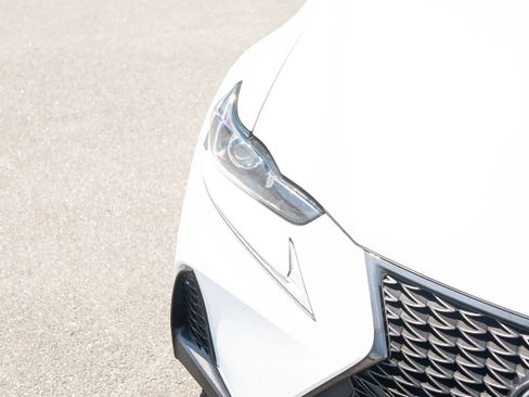 Used 2020 Lexus IS 350 F Sport w/ F Sport Package RWD image 11