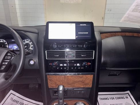 Used 2024 Nissan Armada SL w/ Captain's Chairs Package image 34