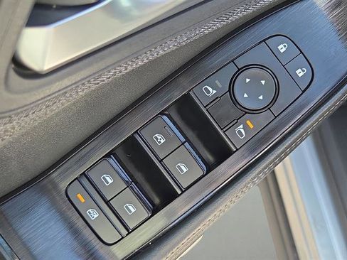 Certified 2023 Nissan Rogue SV image 16