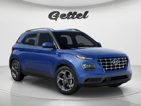 Used 2025 Hyundai Venue Limited FWD image 2