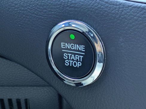 Used 2024 Ford Edge SEL w/ Convenience Package image 35