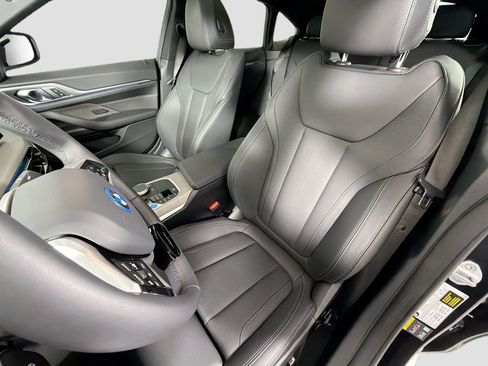 Certified 2025 BMW i4 eDrive40 w/ Premium Package image 22