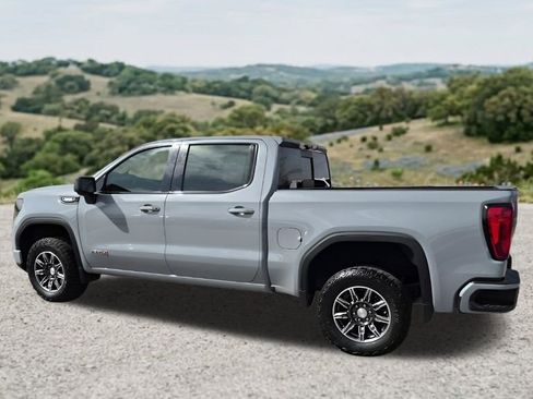 Used 2024 GMC Sierra 1500 AT4 w/ Technology Package AWD/4WD image 7