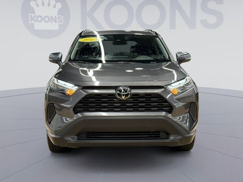 Used 2023 Toyota RAV4 XLE w/ Convenience Package FWD image 4