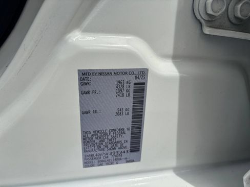 Used 2025 Nissan Altima 2.5 SV FWD image 29