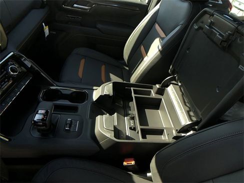 New 2025 GMC Sierra 1500 AT4 w/ Technology Package image 28