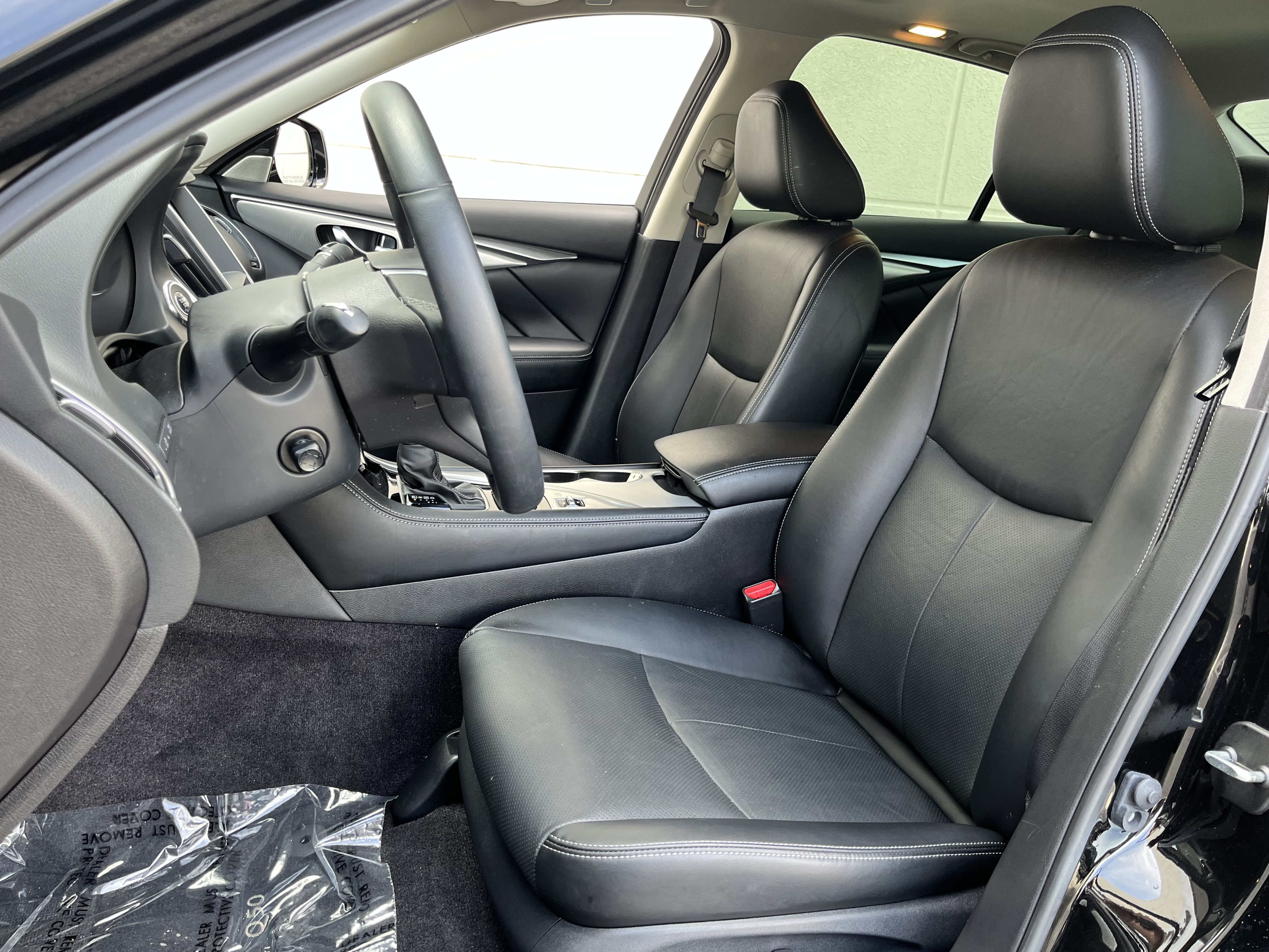 Used 2023 INFINITI Q50 Luxe w/ Cargo Package RWD image 2