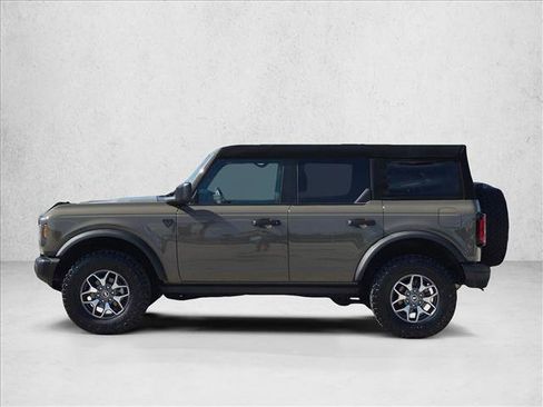 Used 2025 Ford Bronco Badlands AWD/4WD image 9