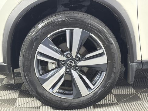 Used 2023 Nissan Rogue SL AWD/4WD image 5