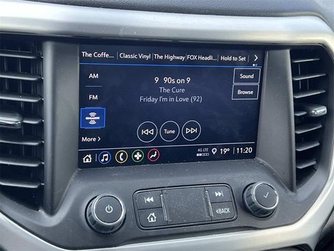 Certified 2023 GMC Acadia SLE w/ Driver Convenience Package image 17