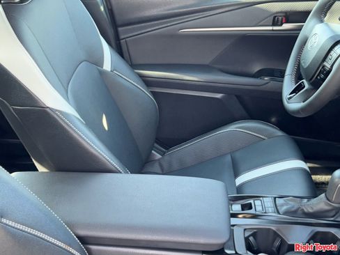 Certified 2025 Toyota Camry SE image 13