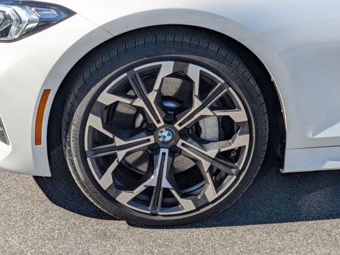 Used 2025 BMW 330i Sedan w/ Convenience Package image 10