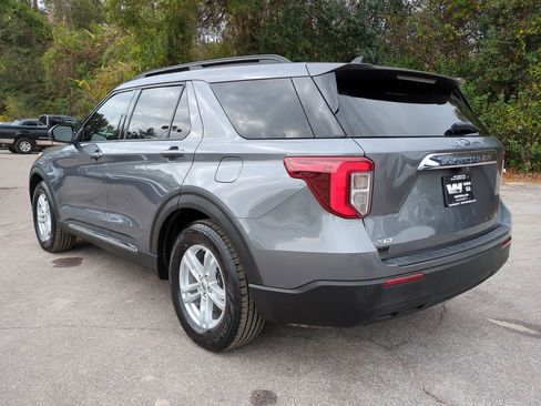 Used 2021 Ford Explorer XLT image 7