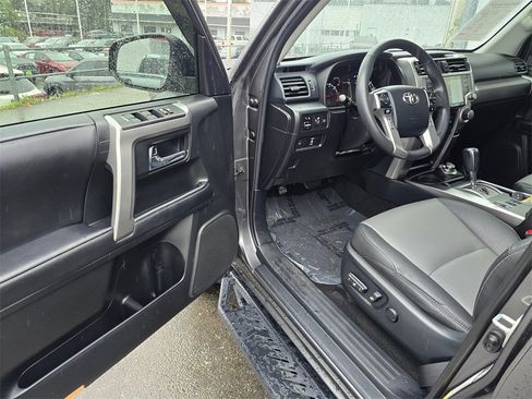 Used 2020 Toyota 4Runner SR5 Premium w/ Moonroof Package image 19