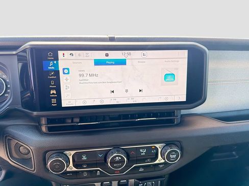 Used 2024 Jeep Wrangler Sport S image 28