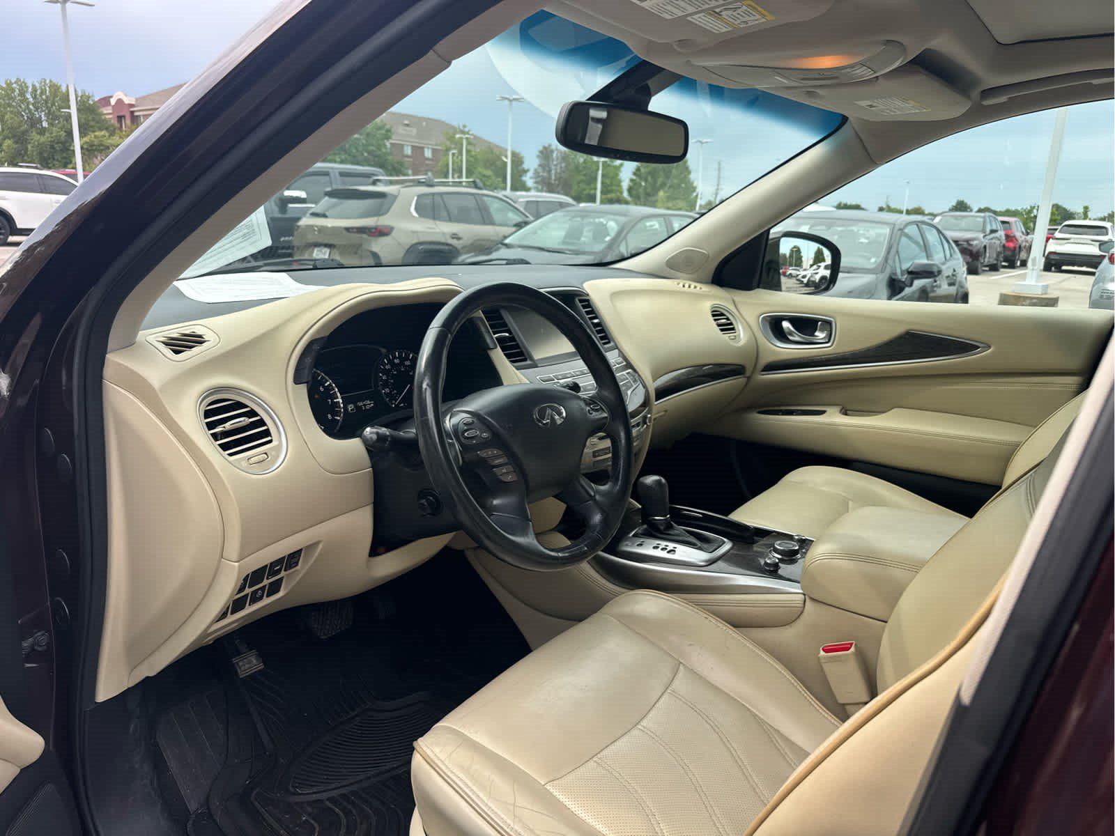 Used 2015 INFINITI QX60 Luxe w/ Premium Plus Package AWD/4WD image 6
