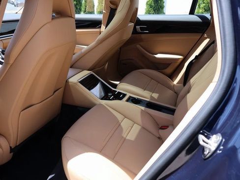 Used 2023 Porsche Panamera 4S w/ Premium Package AWD/4WD image 19